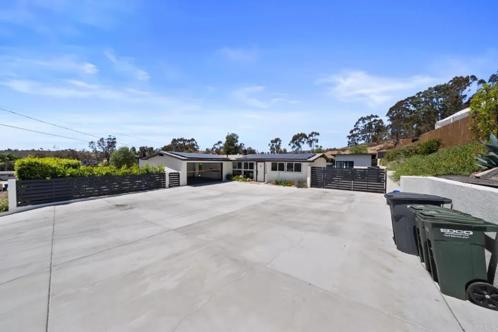 12540 Taunt Place Poway, CA 92064