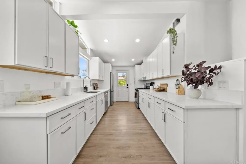12540 Taunt Place Poway, CA 92064