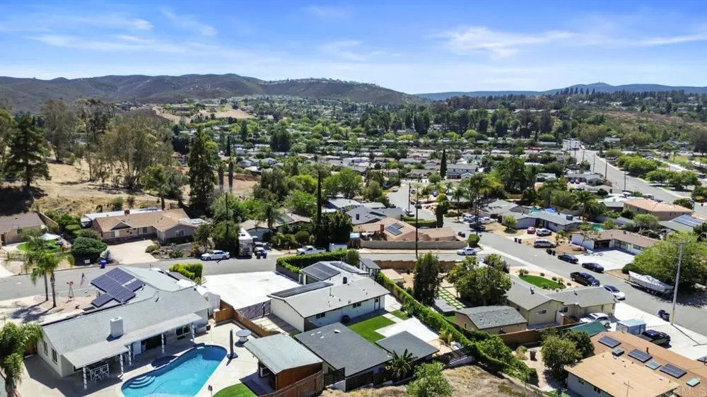 12540 Taunt Place Poway, CA 92064