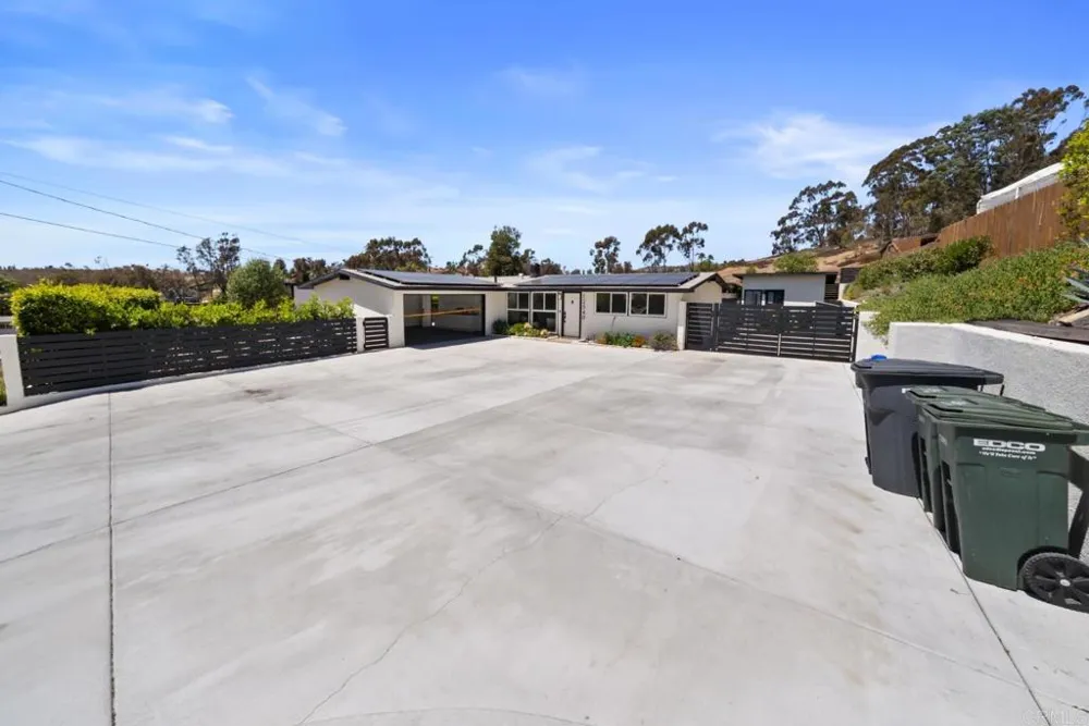 12540 Taunt Place Poway, CA 92064