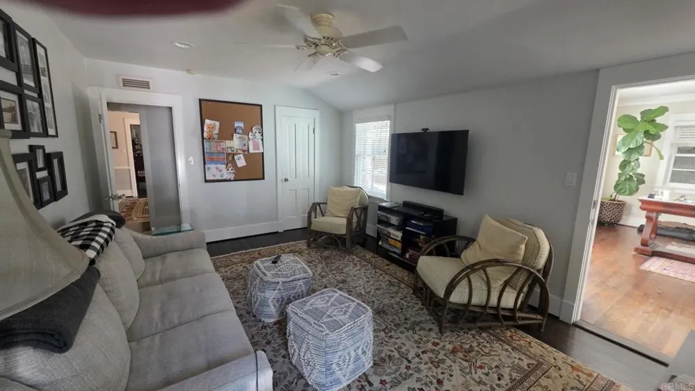 240 H AVENUE Coronado, CA 92118