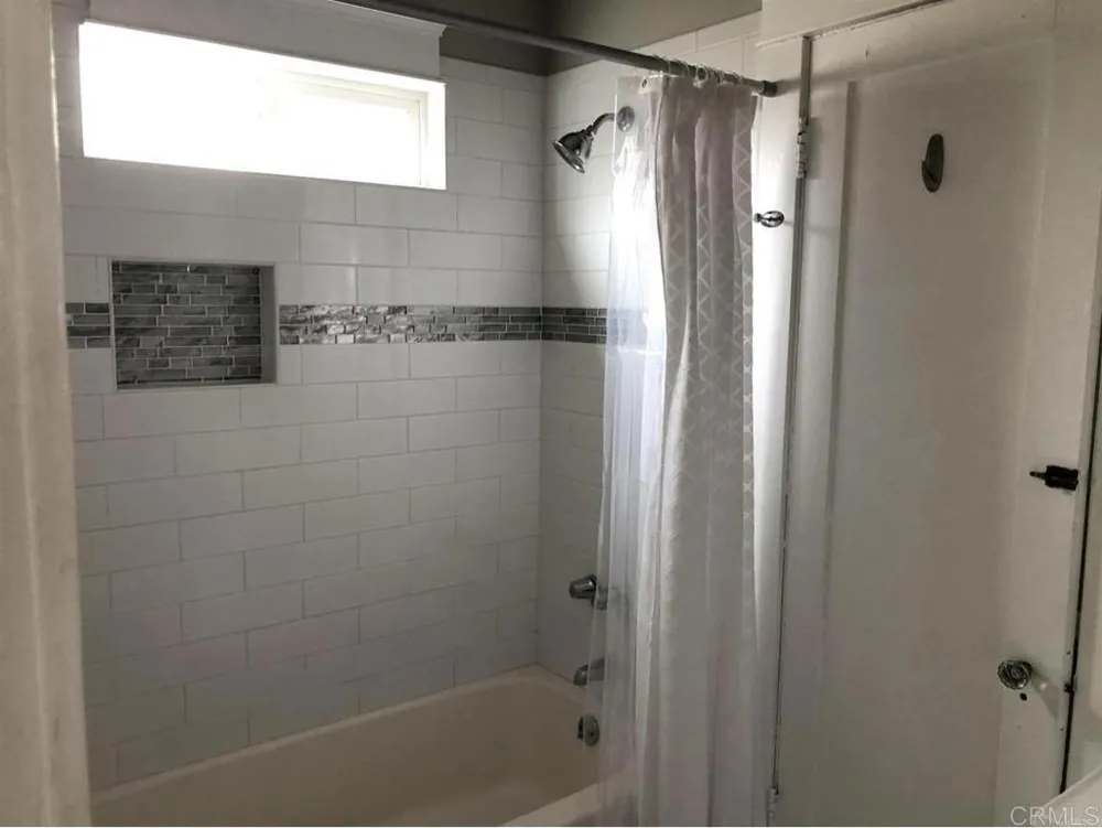 1944 32nd St San Diego, CA 92102