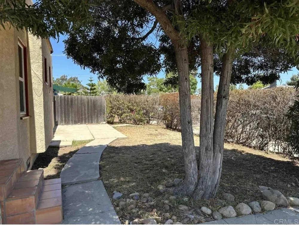 1944 32nd St San Diego, CA 92102