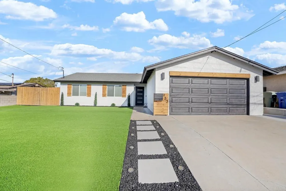 953 Maria Way Chula Vista, CA 91911