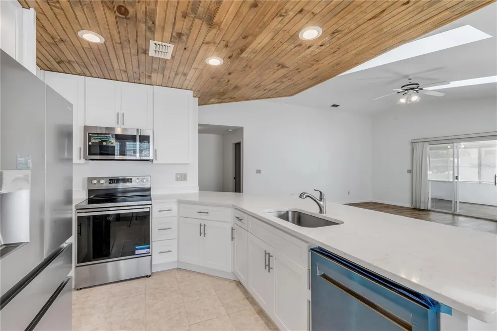 1870 QUEEN PALM DRIVE Edgewater, FL 32141