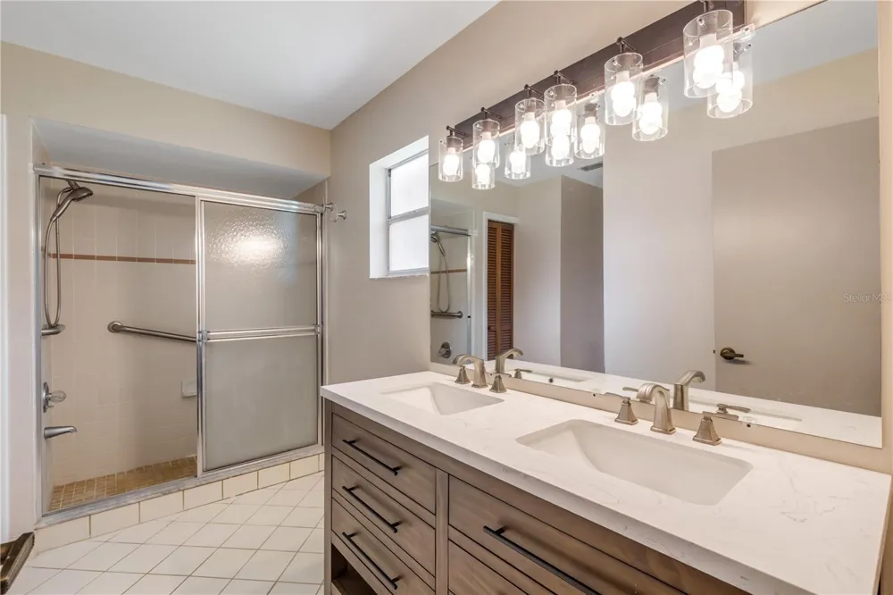1870 QUEEN PALM DRIVE Edgewater, FL 32141