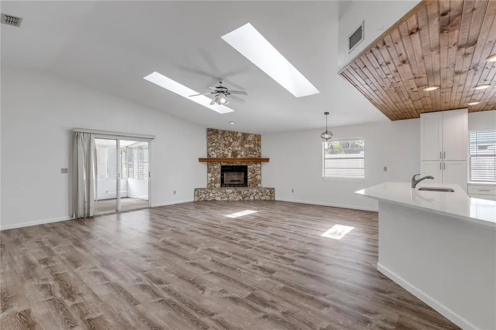1870 QUEEN PALM DRIVE Edgewater, FL 32141