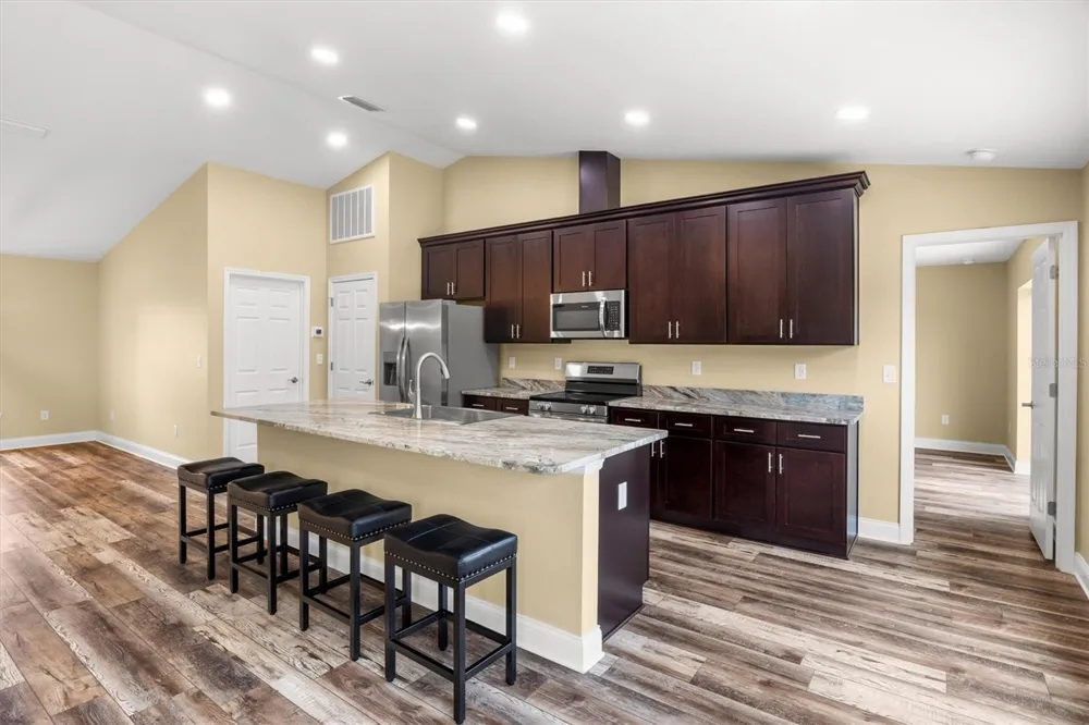 6929 WILBAR LANE Haines City, FL 33844