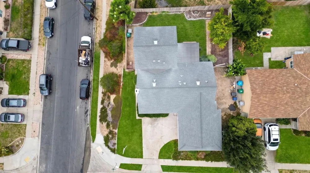 152 Welling Way San Diego, CA 92114