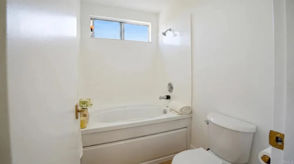 152 Welling Way San Diego, CA 92114