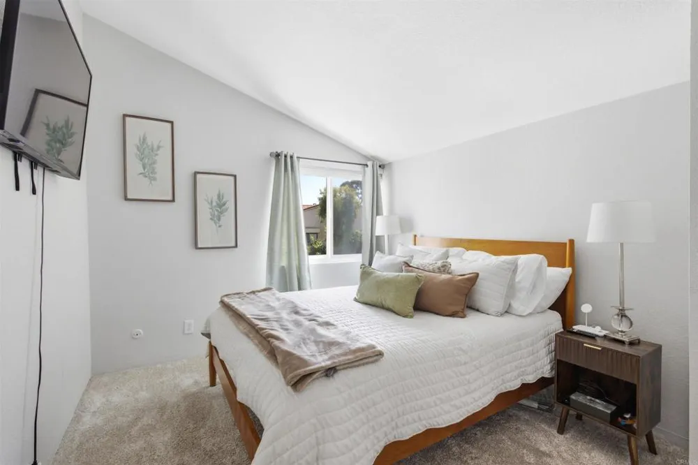 5715 Baltimore Dr #83 La Mesa, CA 91942