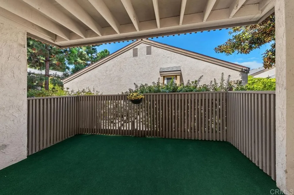8544 Via Mallorca #B La Jolla, CA 92037
