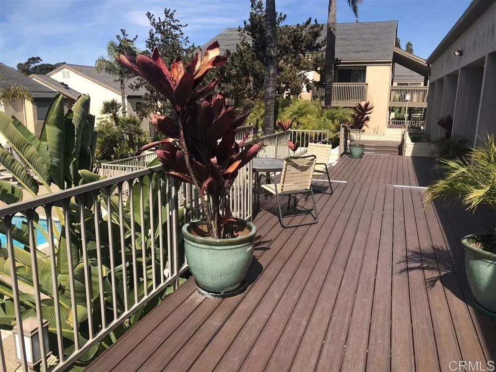 8544 Via Mallorca #B La Jolla, CA 92037