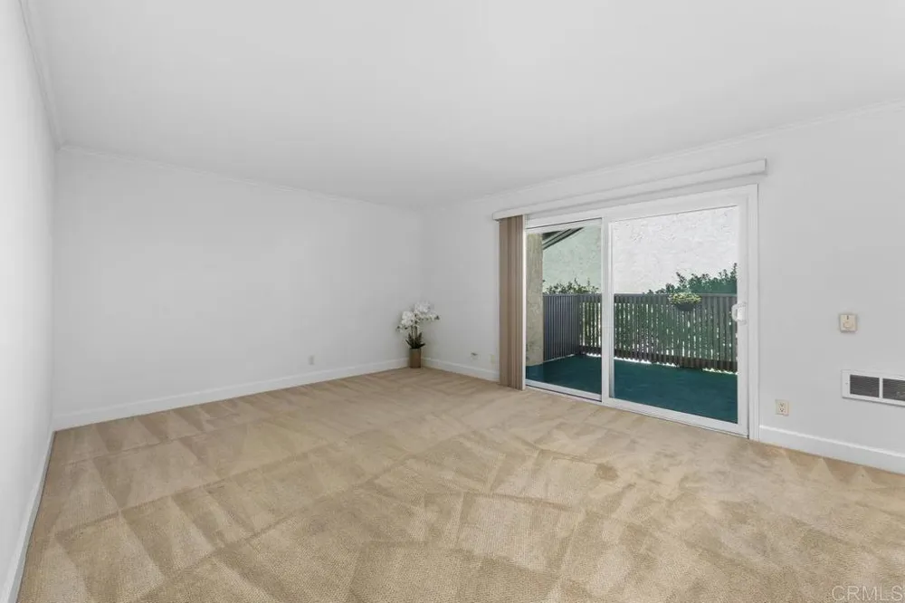 8544 Via Mallorca #B La Jolla, CA 92037