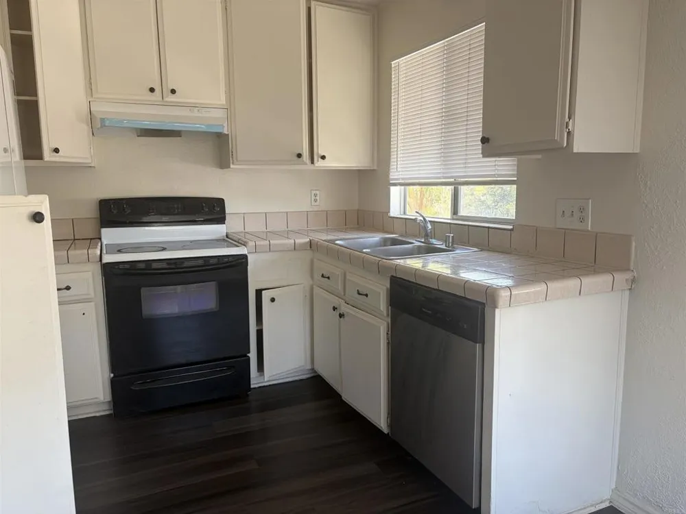 4329 central Avenue #6 San Diego, CA 92105