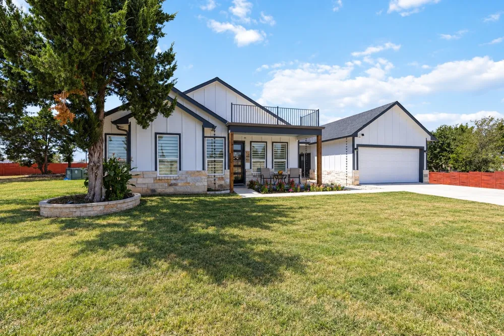 123 Zacate Street Elgin, TX 78621