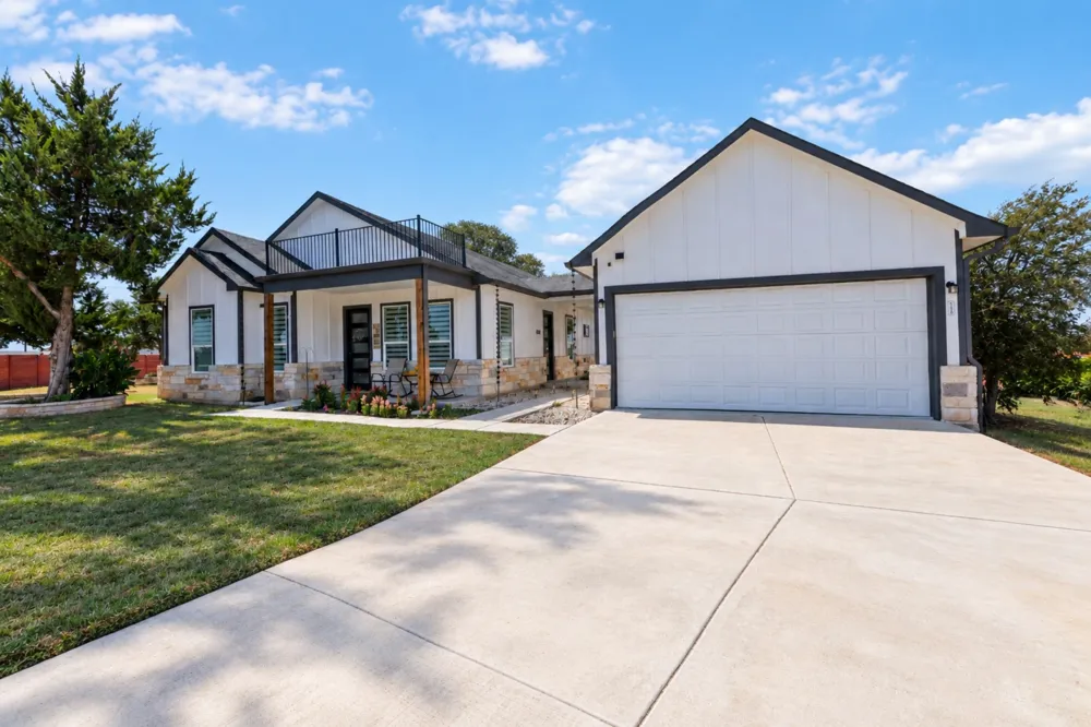 123 Zacate Street Elgin, TX 78621
