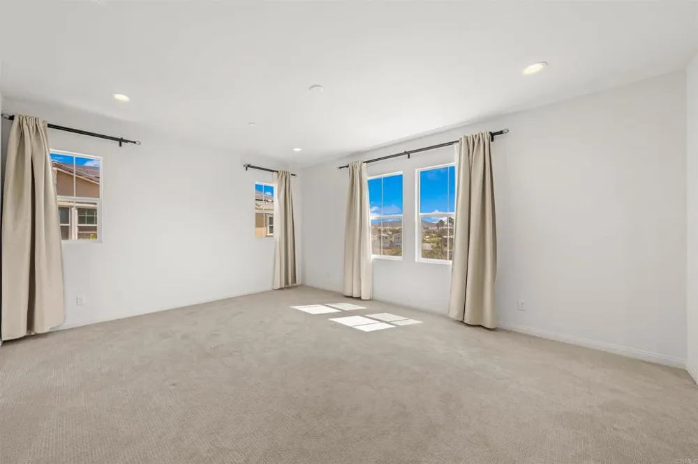 10353 Graphite Street Spring Valley, CA 91977
