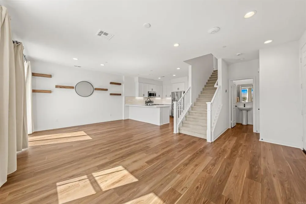 10353 Graphite Street Spring Valley, CA 91977