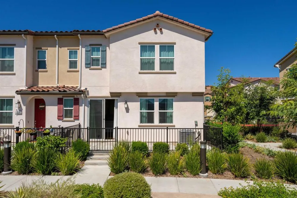 10353 Graphite Street Spring Valley, CA 91977