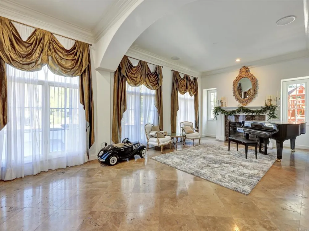 17839 La Amapola Rancho Santa Fe, CA 92067