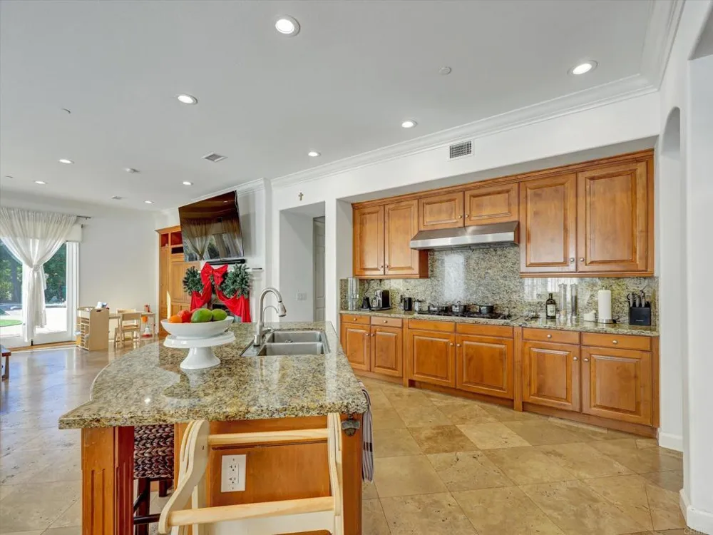 17839 La Amapola Rancho Santa Fe, CA 92067