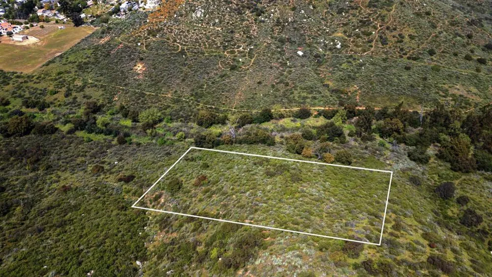 East of Twin Peaks Road Lot 26 Poway, CA 92064