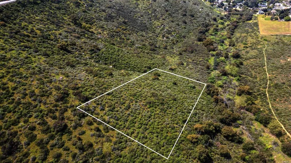 East of Twin Peaks Road Lot 26 Poway, CA 92064