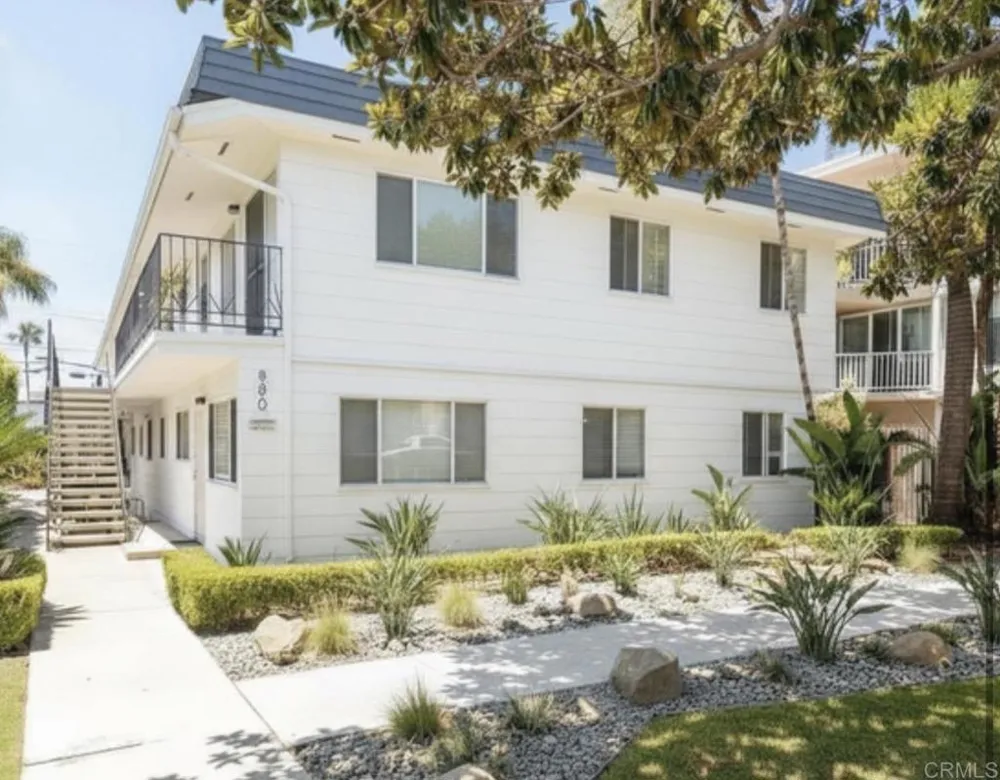 830 C Ave Coronado, CA 92118