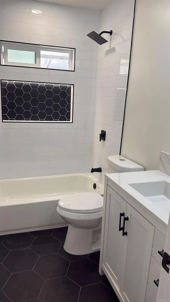 1477 Montgomery Drive Vista, CA 92084