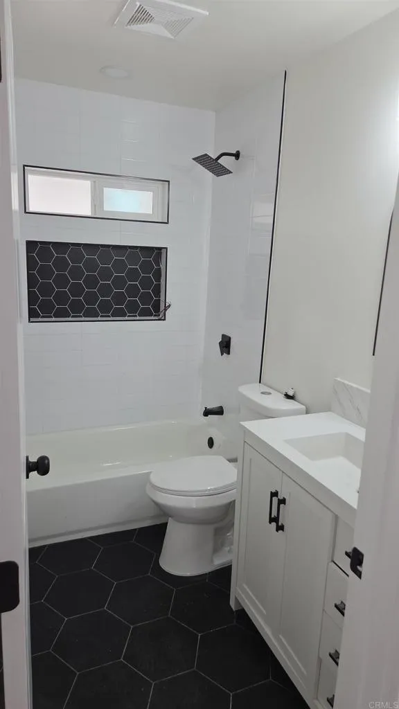 1477 Montgomery Drive Vista, CA 92084