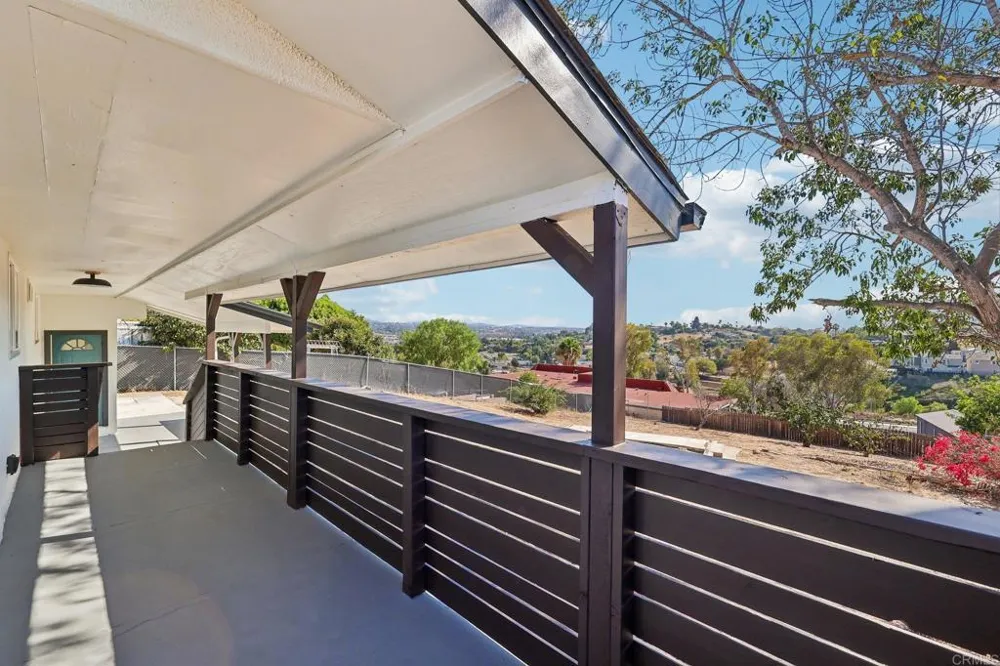 1477 Montgomery Drive Vista, CA 92084