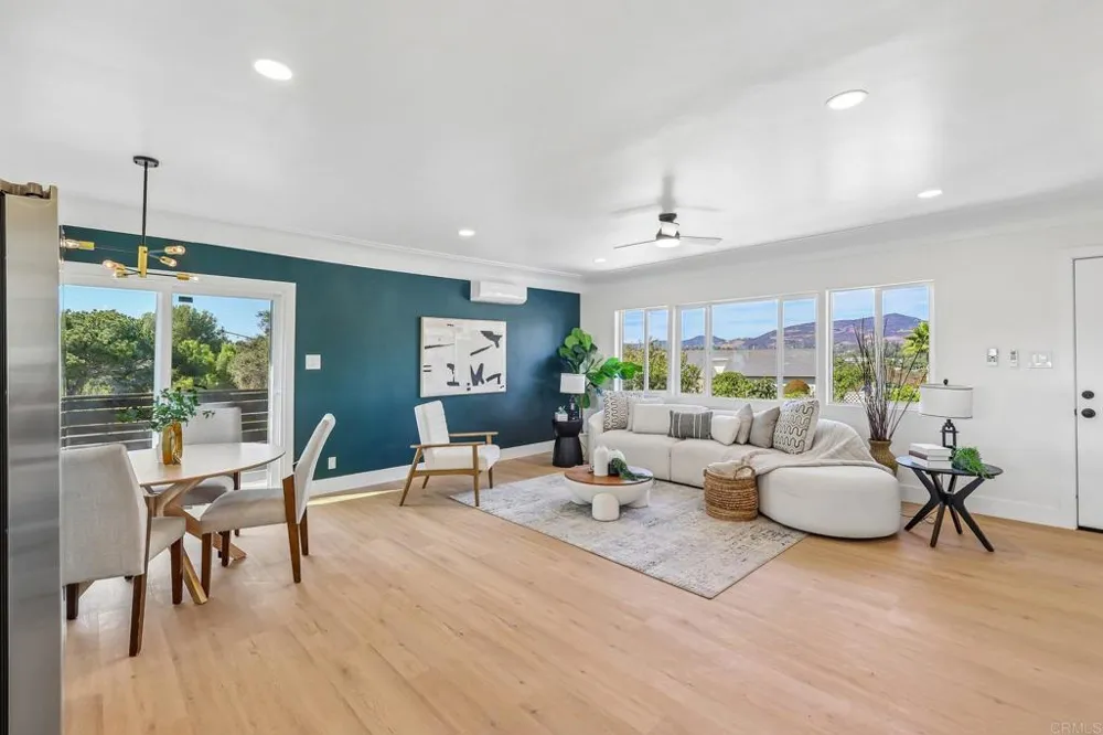1477 Montgomery Drive Vista, CA 92084