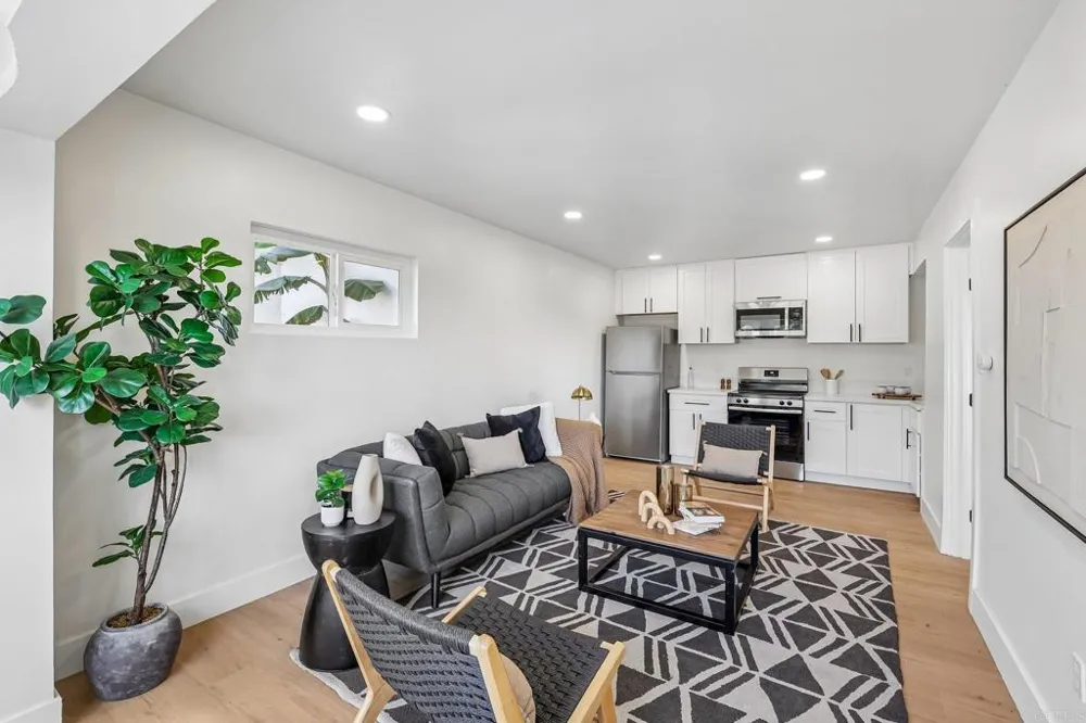 1477 Montgomery Drive Vista, CA 92084
