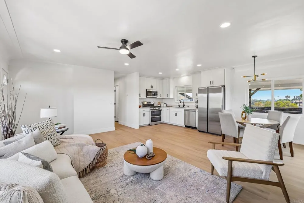 1477 Montgomery Drive Vista, CA 92084