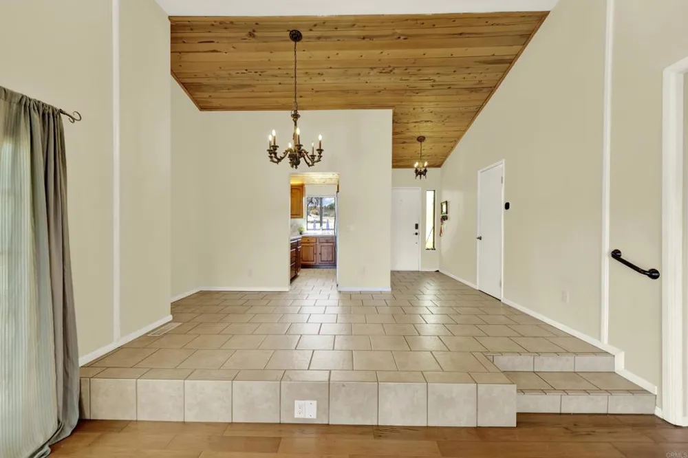 15720 Davis Cup Lane Ramona, CA 92065