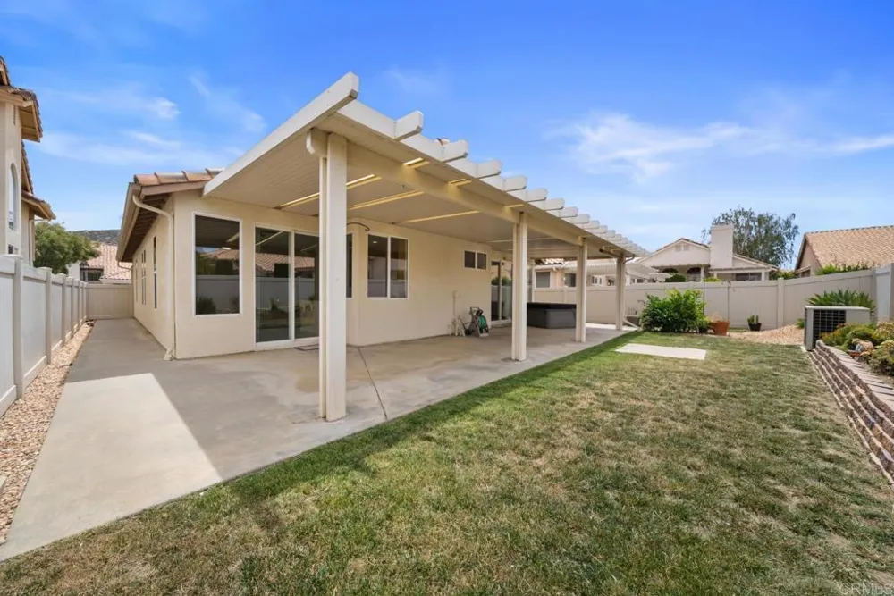 1619 Fairway Oaks Avenue Banning, CA 92220