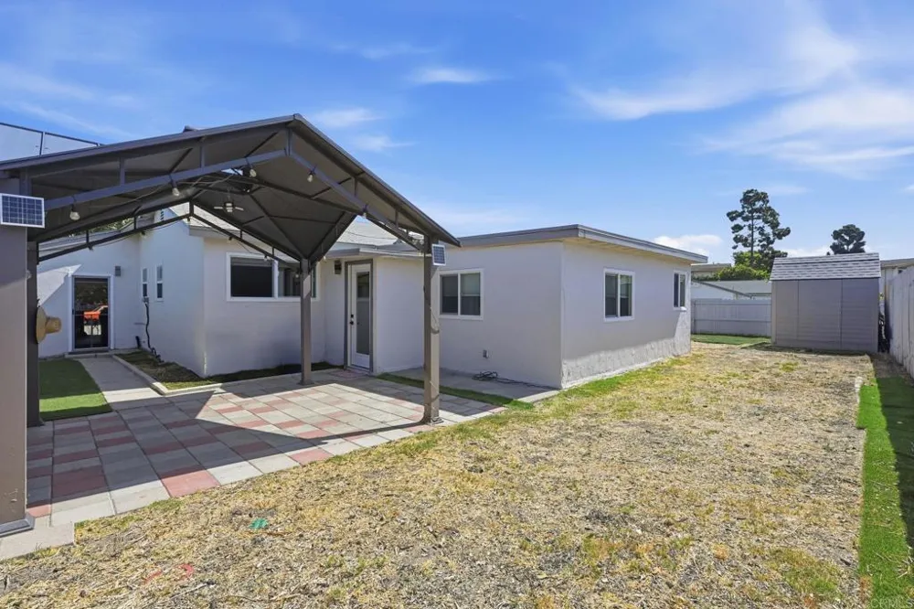 394 Coralwood Dr San Diego, CA 92114