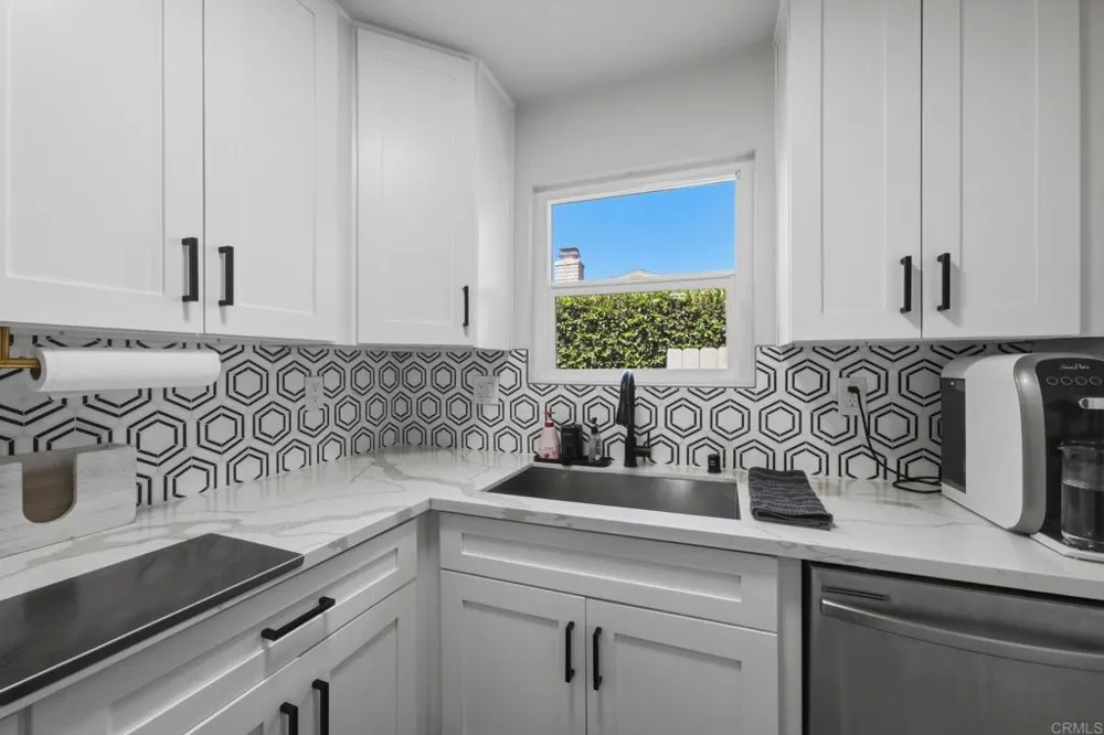 394 Coralwood Dr San Diego, CA 92114