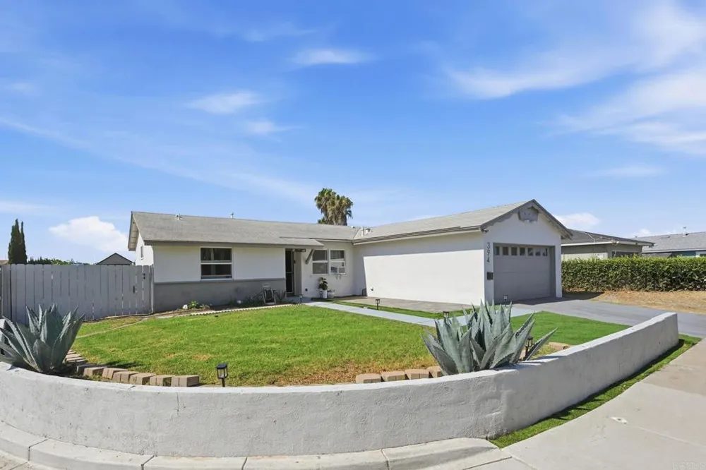394 Coralwood Dr San Diego, CA 92114