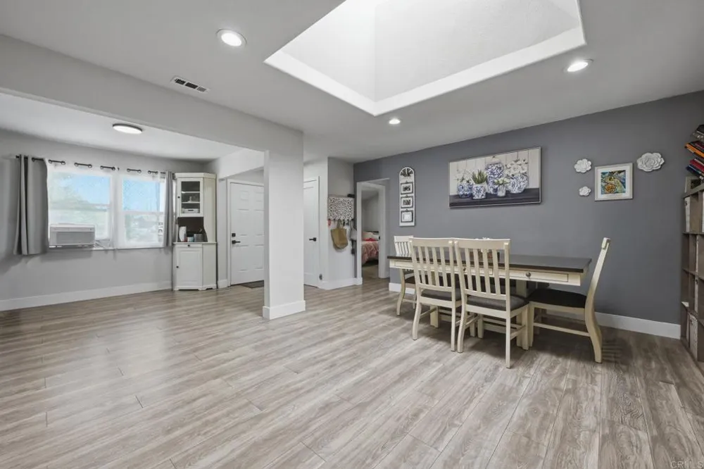394 Coralwood Dr San Diego, CA 92114