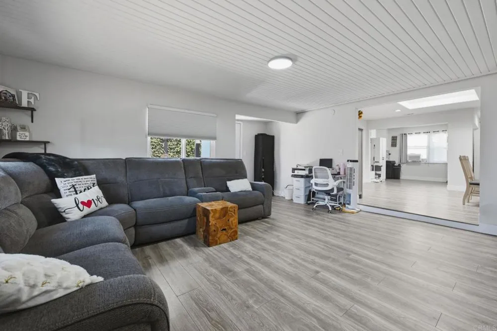 394 Coralwood Dr San Diego, CA 92114