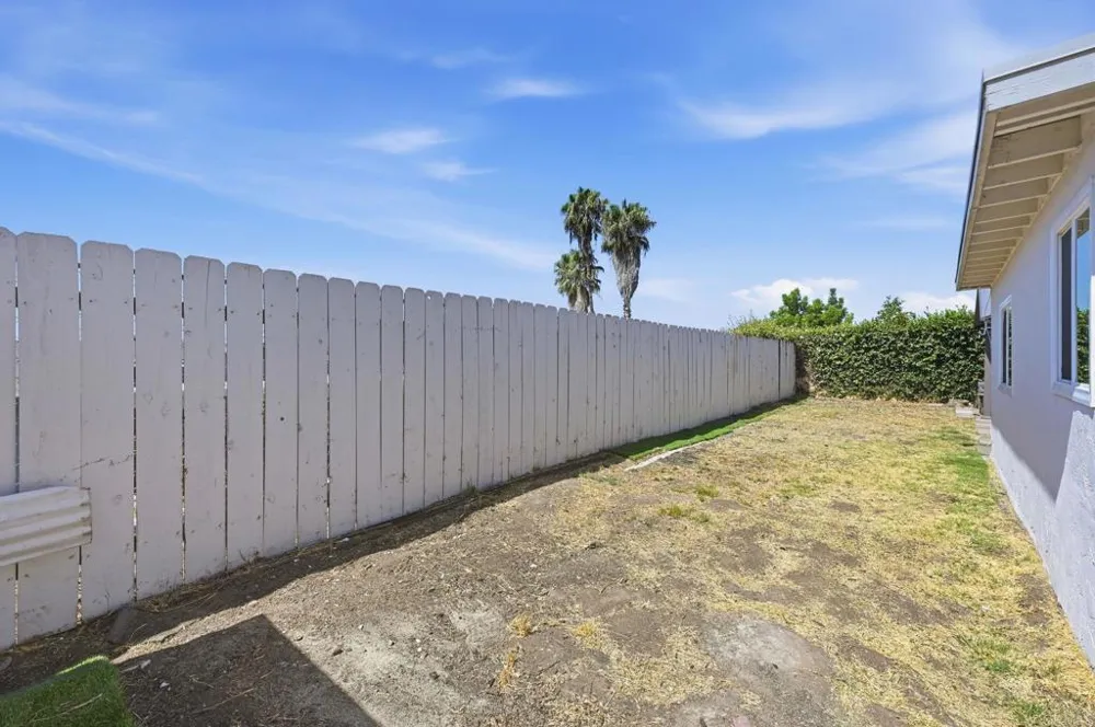 394 Coralwood Dr San Diego, CA 92114