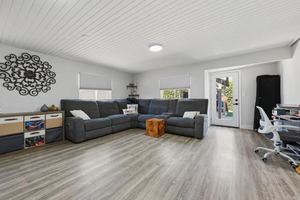 394 Coralwood Dr San Diego, CA 92114