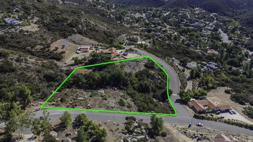 2441 Camino Del Vecino Alpine, CA 91901