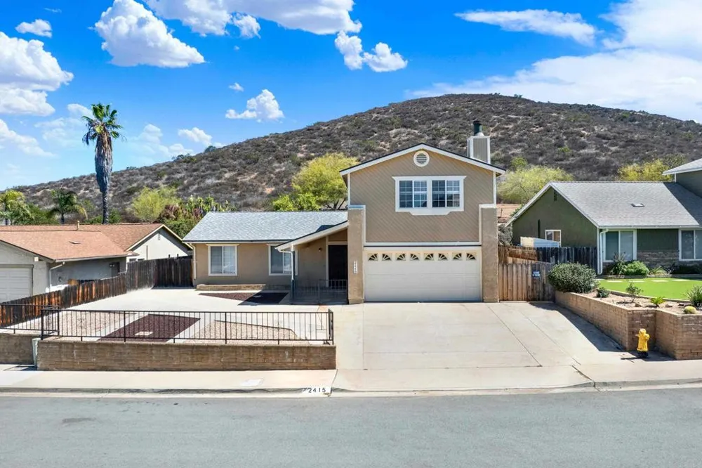 2415 Trace Spring Valley, CA 91978