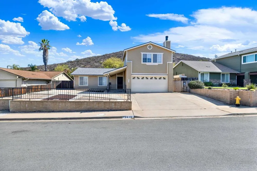 2415 Trace Spring Valley, CA 91978