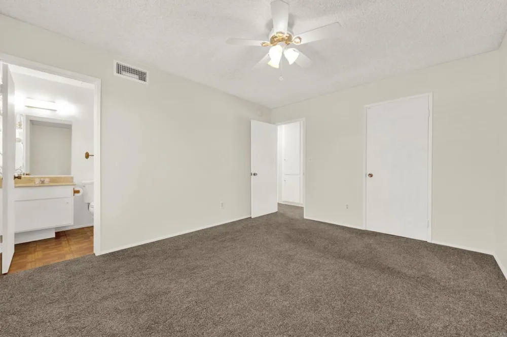 2415 Trace Spring Valley, CA 91978