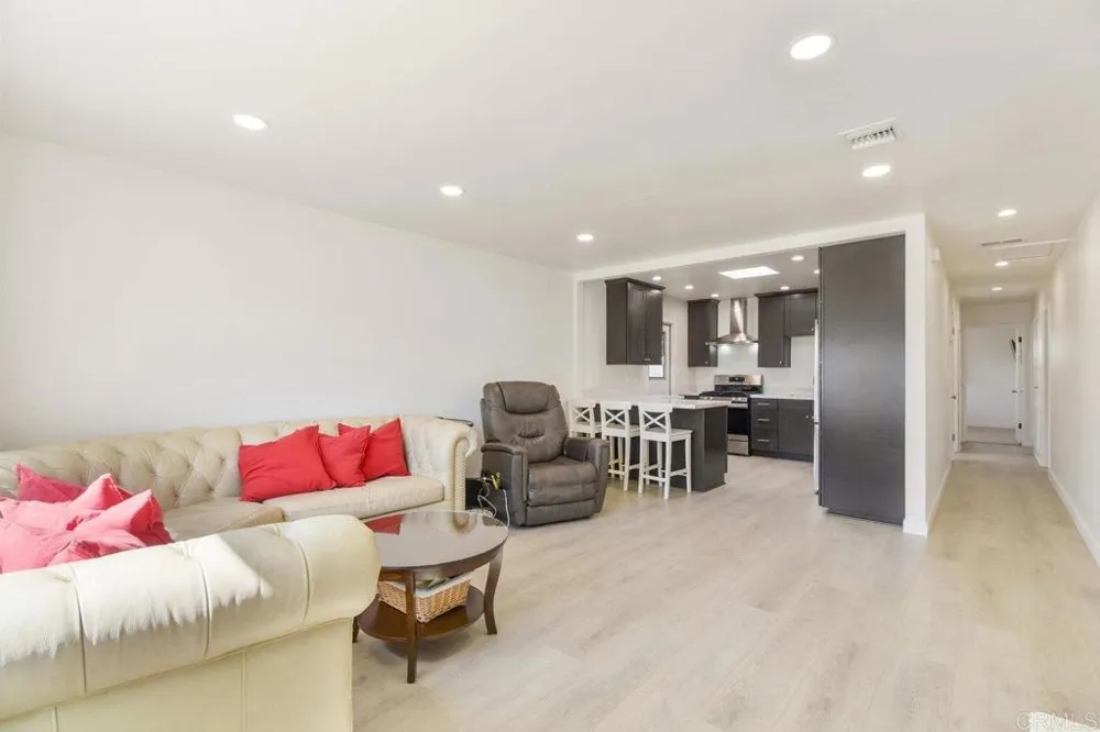 228 Joyce St El Cajon, CA 92020
