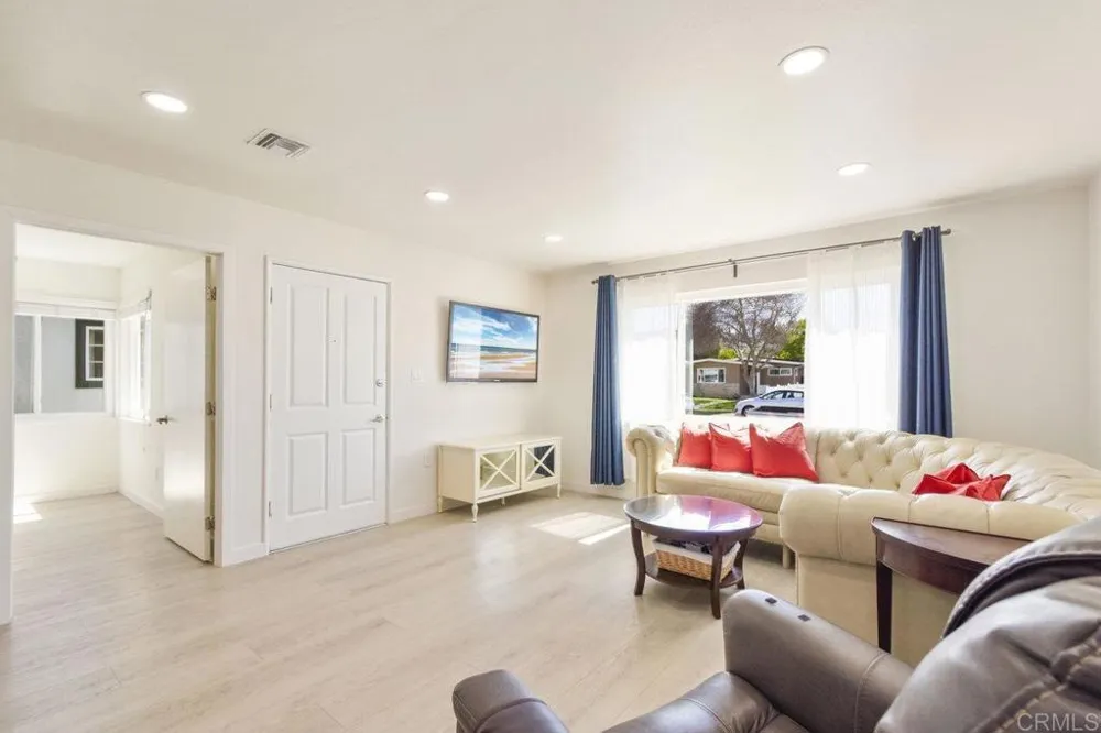 228 Joyce St El Cajon, CA 92020